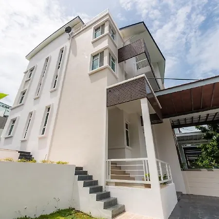 New Shamrock Beach Villas Seaview